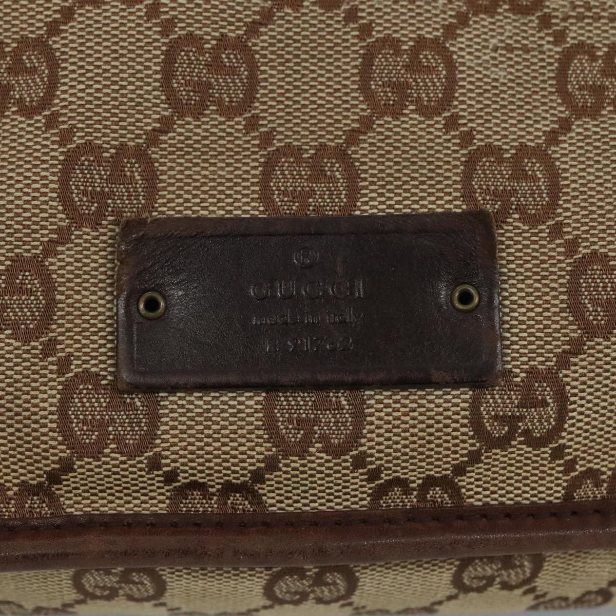 GUCCI GG Canvas Shoulder Bag Beige 91762 Auth 111560