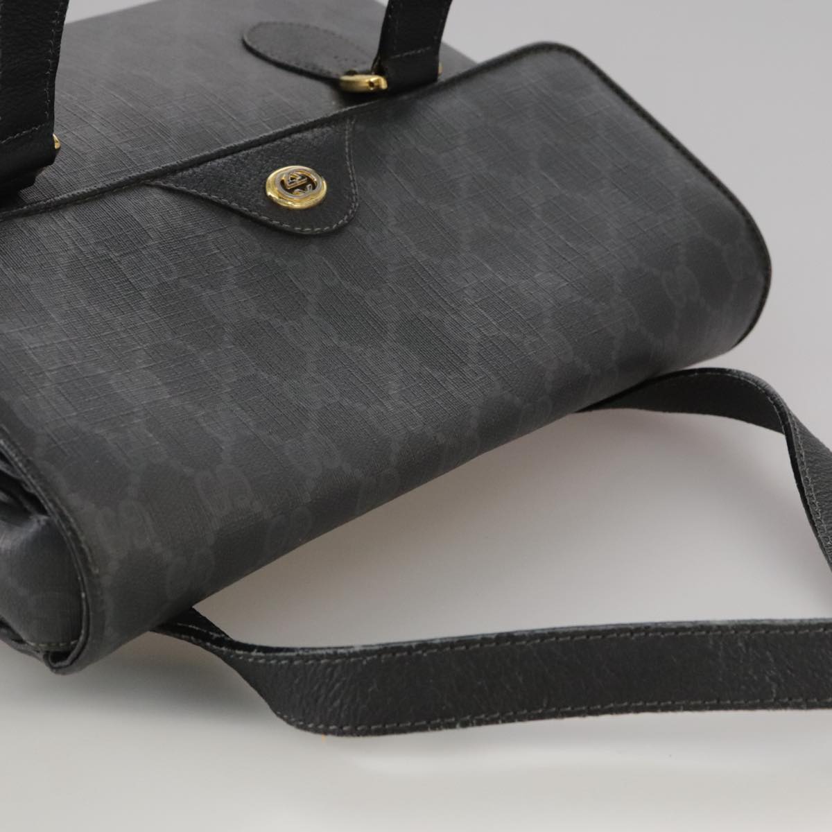 GUCCI GG Supreme Hand Bag PVC Leather Black Gold 116 02 080 Auth 111672