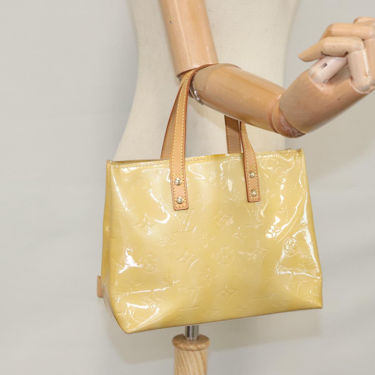 LOUIS VUITTON Monogram Vernis Reade PM Hand Bag Beige M91334 LV Auth 111703