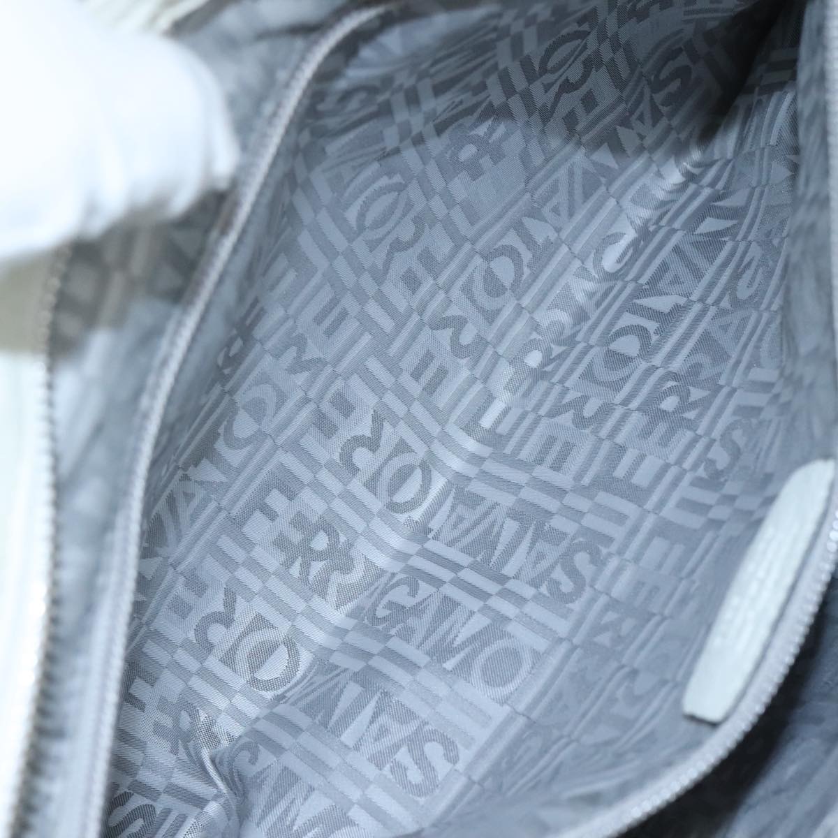 Salvatore Ferragamo Gancini Hand Bag Leather White Silver Auth 111747