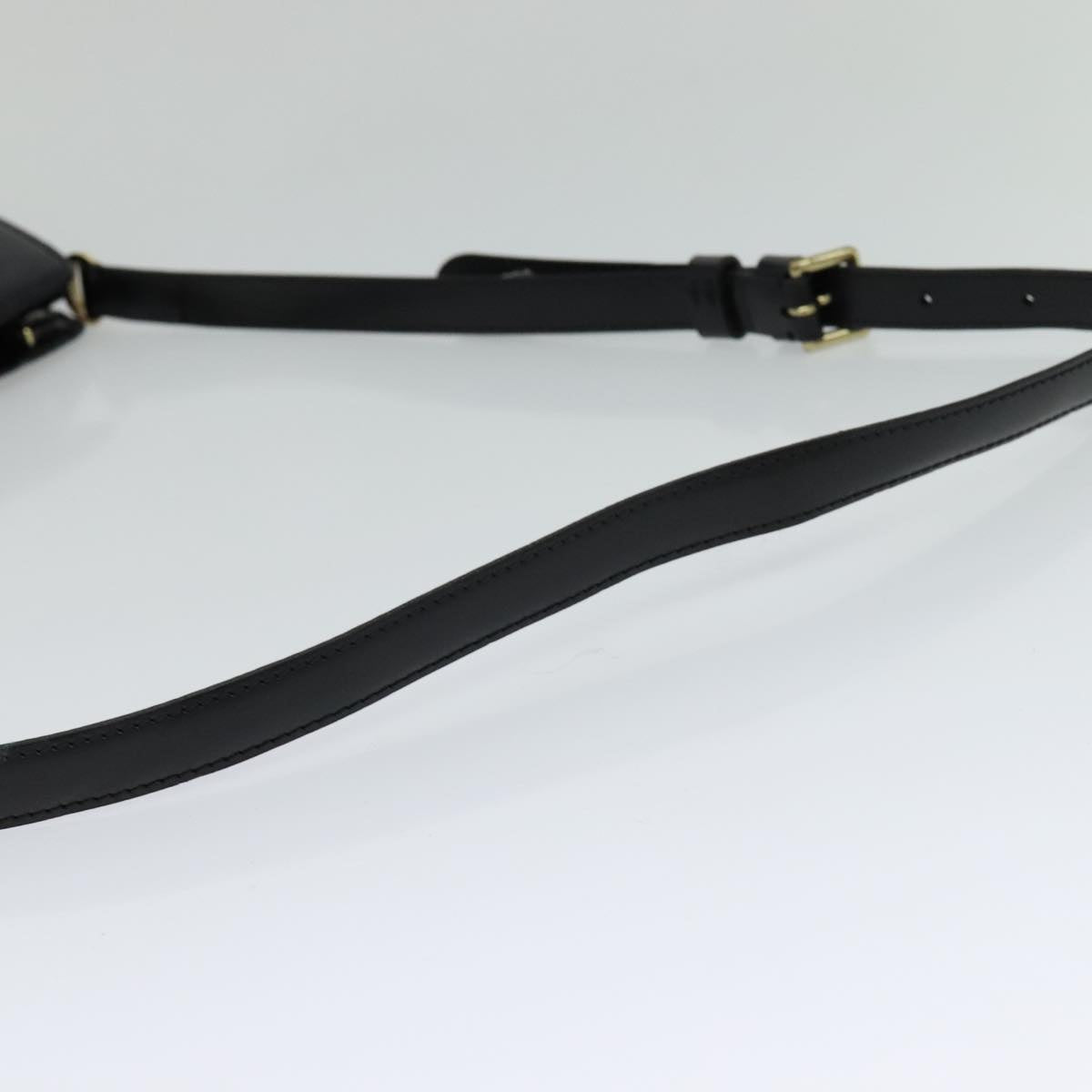 LOUIS VUITTON Epi Capuchin Shoulder Bag Black M52342 LV Auth 111907