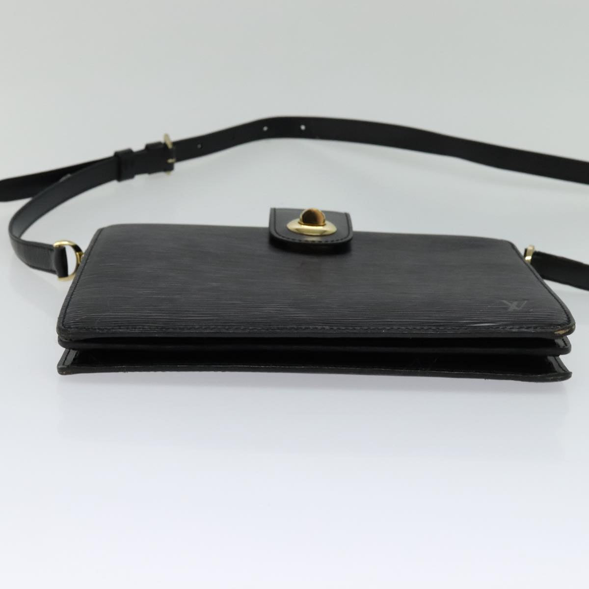 LOUIS VUITTON Epi Capuchin Shoulder Bag Black M52342 LV Auth 111907A