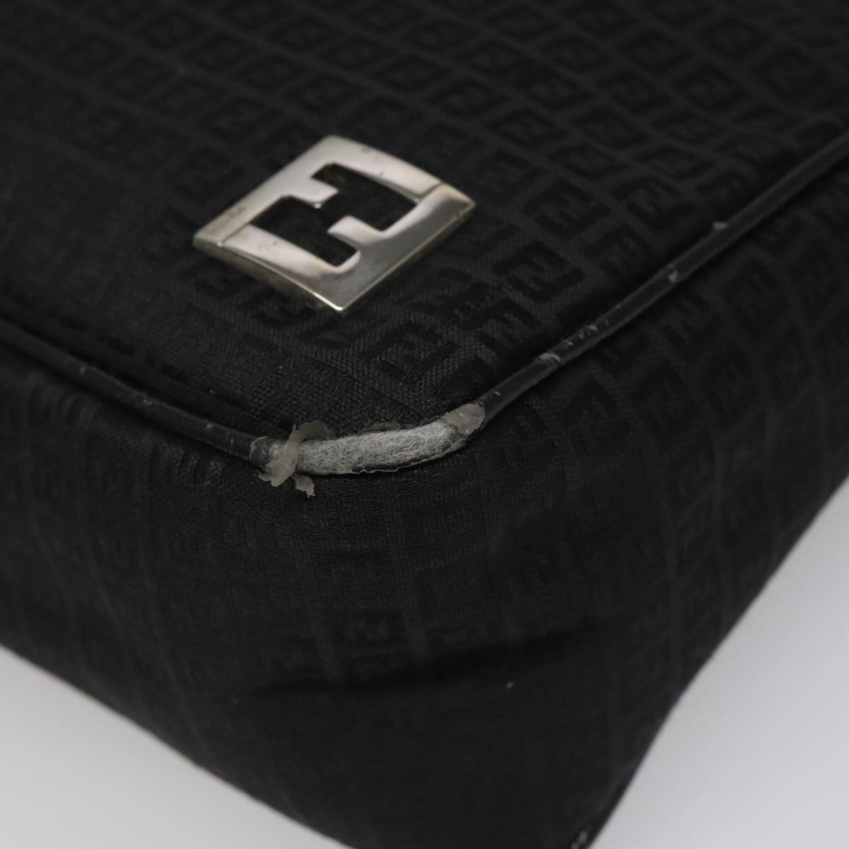 FENDI Zucchino Canvas Shoulder Bag Black Auth 112119