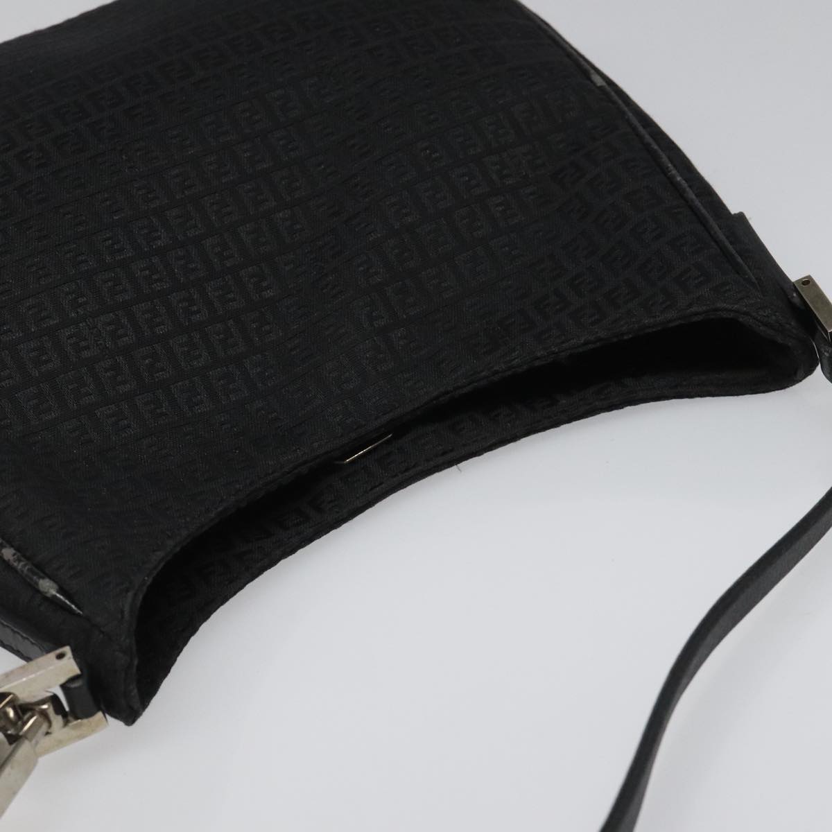 FENDI Zucchino Canvas Shoulder Bag Black Auth 112119