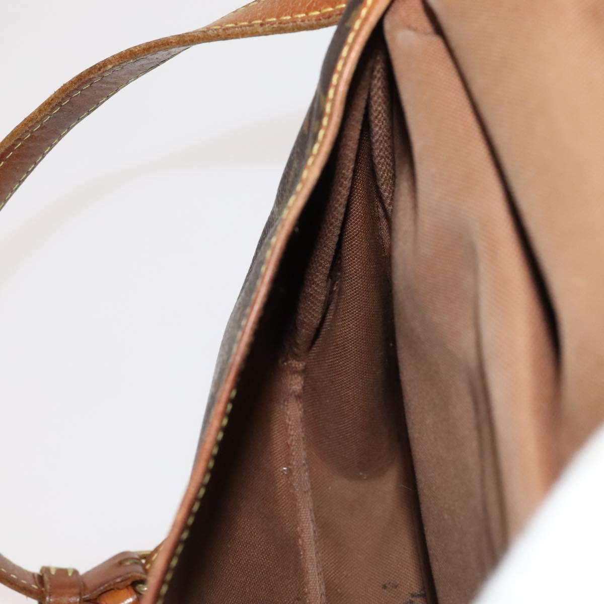 LOUIS VUITTON Monogram Saumur 30 Shoulder Bag M42256 LV Auth 113014