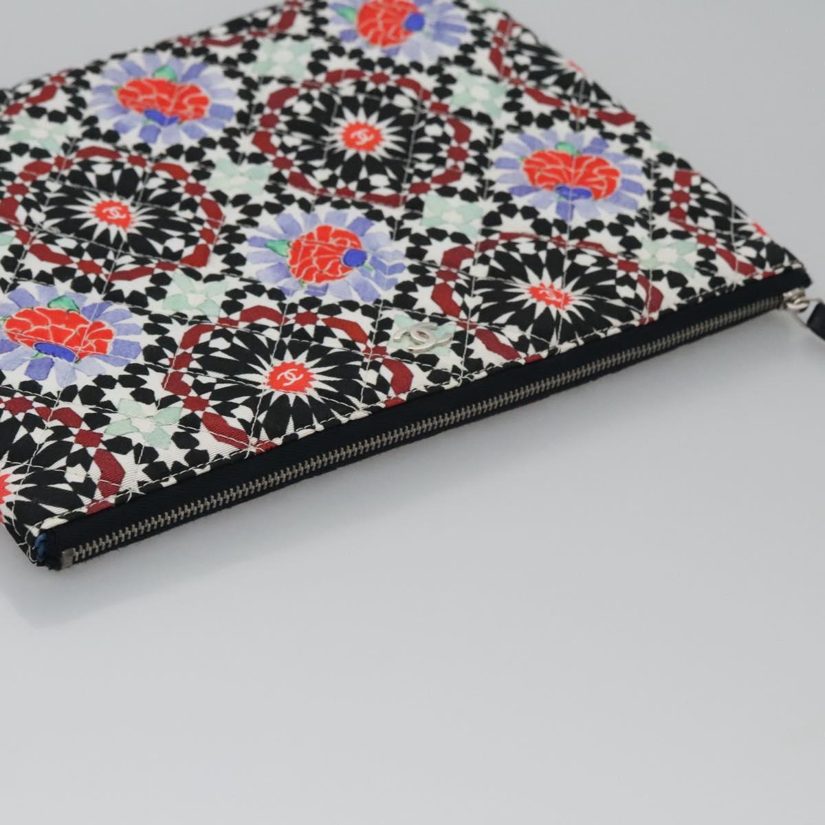 CHANEL Clutch Bag Cotton White CC Auth 113828AV