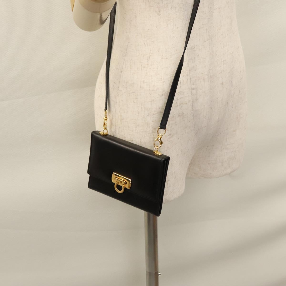 Salvatore Ferragamo Gancini Shoulder Wallet Leather Black Gold Auth 113832