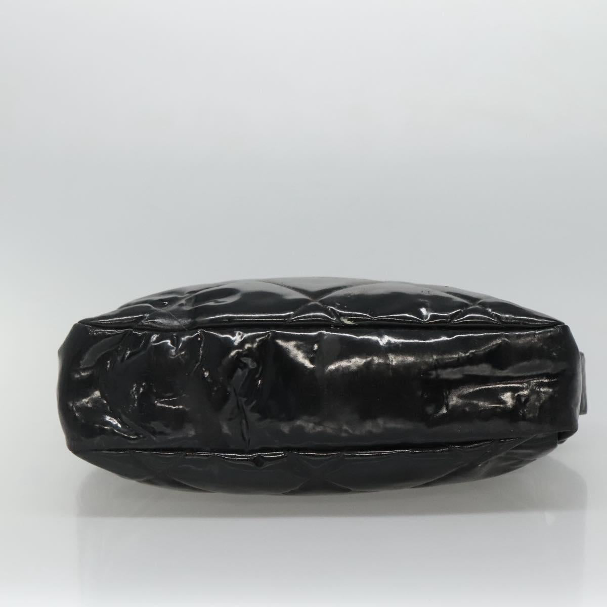 CHANEL Matelasse Shoulder Bag Patent leather Black Gold CC Auth 114045