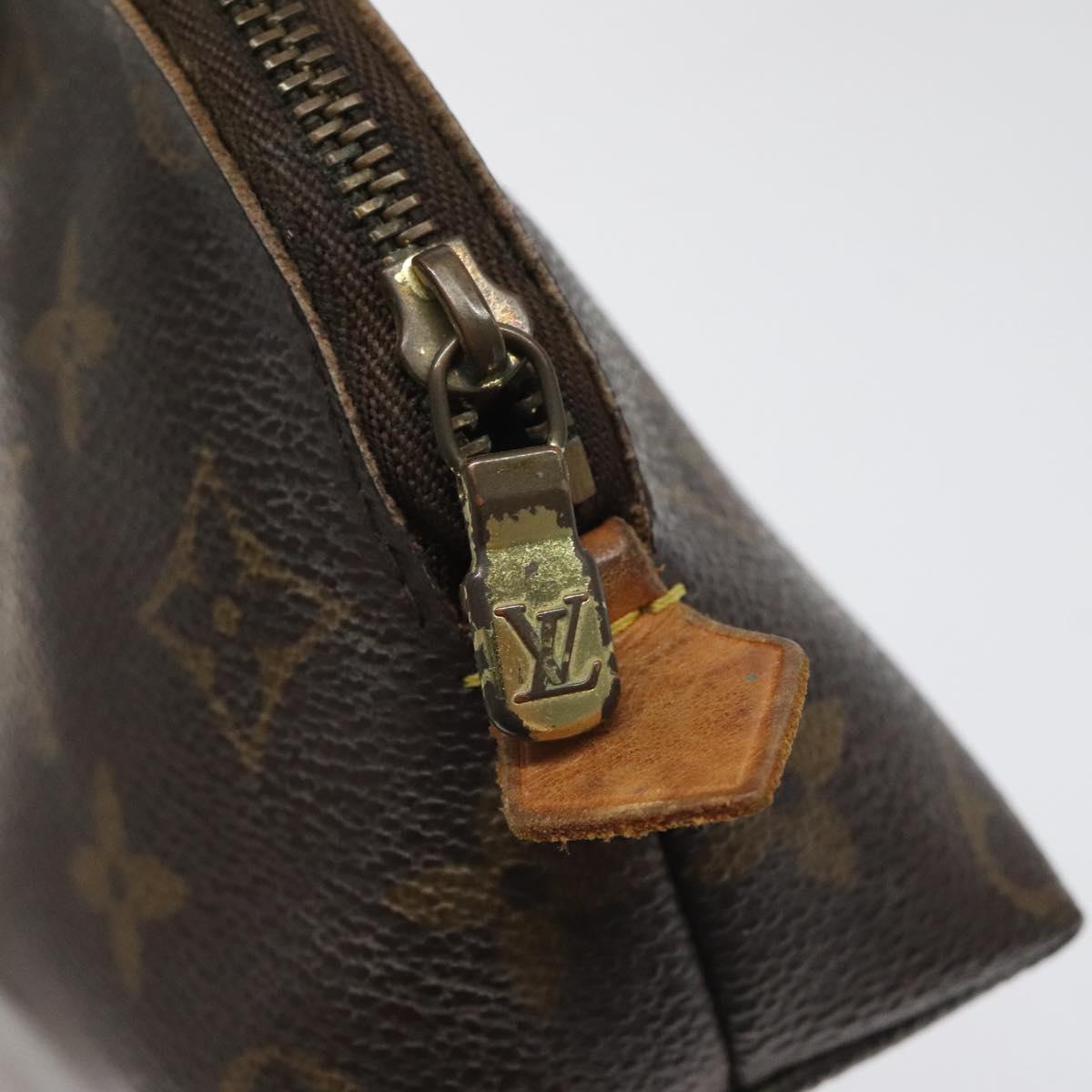 LOUIS VUITTON Monogram Pochette Cosmetic PM Cosmetic Pouch M47515 LV Auth 114288