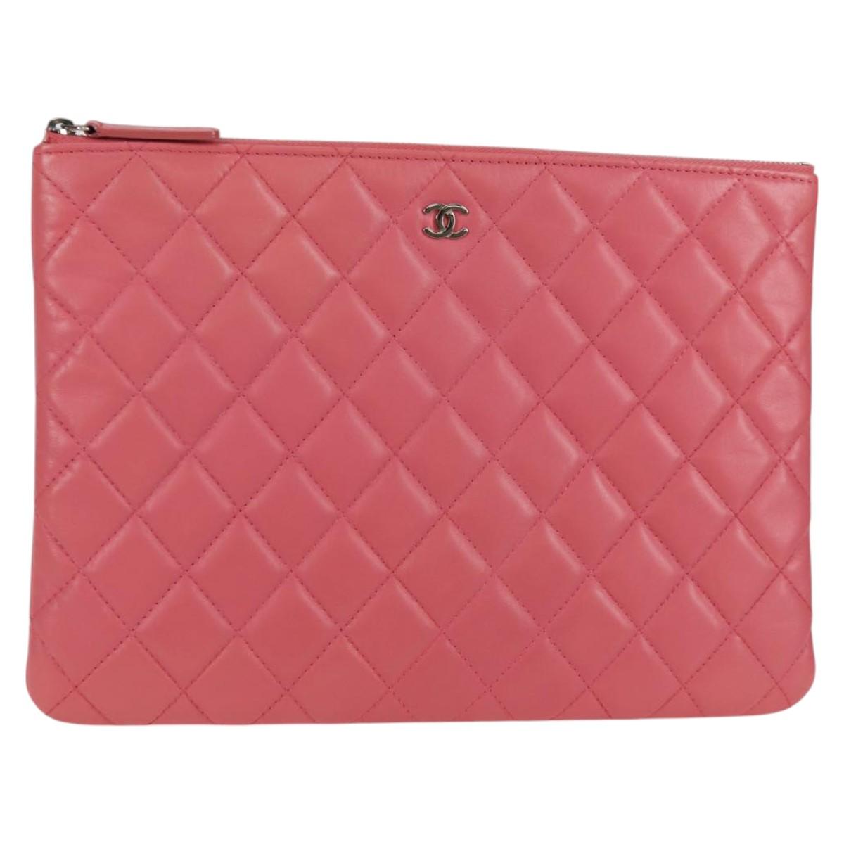 CHANEL Matelasse Clutch Bag Lamb Skin Pink Silver CC Auth 115255V