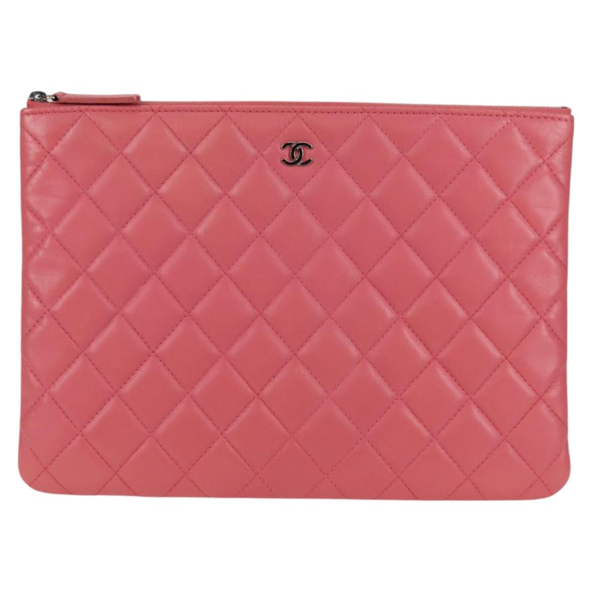 CHANEL Matelasse Clutch Bag Lamb Skin Pink Silver CC Auth 115255V