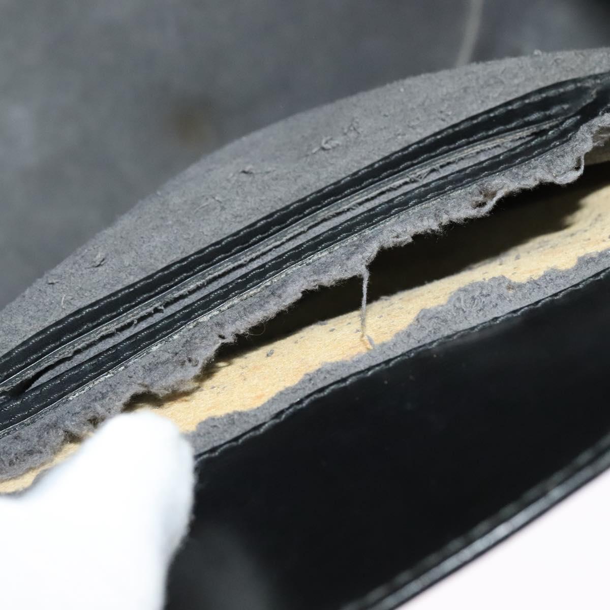 LOUIS VUITTON Epi Cluny Shoulder Bag Black M52252 LV Auth 115278