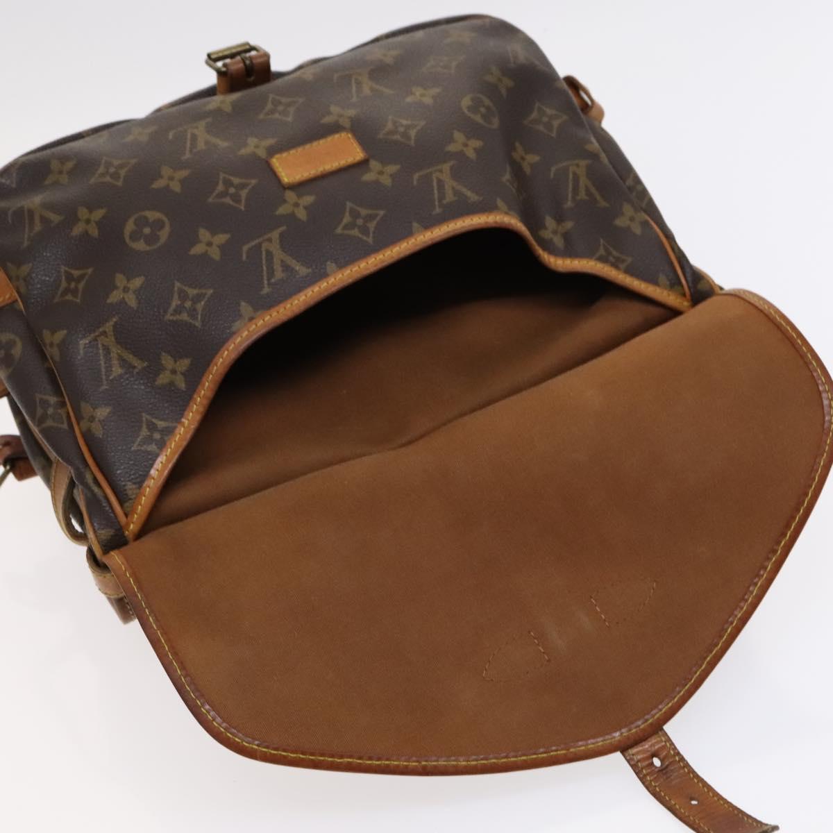 LOUIS VUITTON Monogram Saumur 30 Shoulder Bag M42256 LV Auth 115416