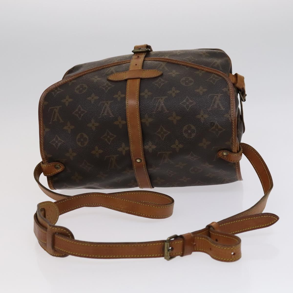 LOUIS VUITTON Monogram Saumur 30 Shoulder Bag M42256 LV Auth 115416