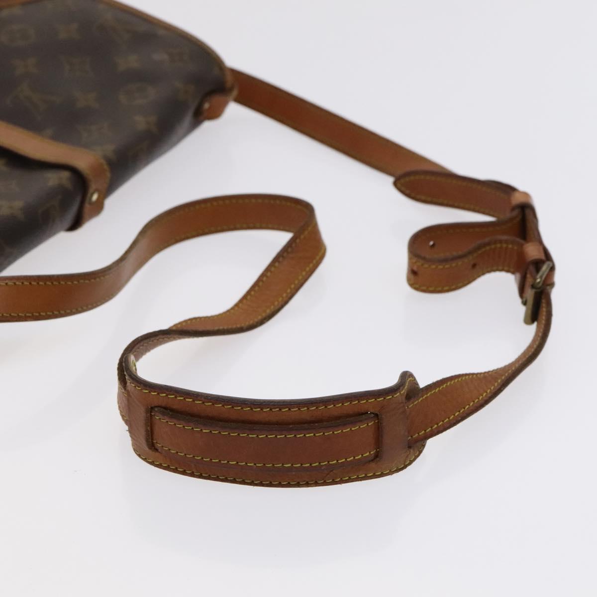 LOUIS VUITTON Monogram Saumur 30 Shoulder Bag M42256 LV Auth 115416