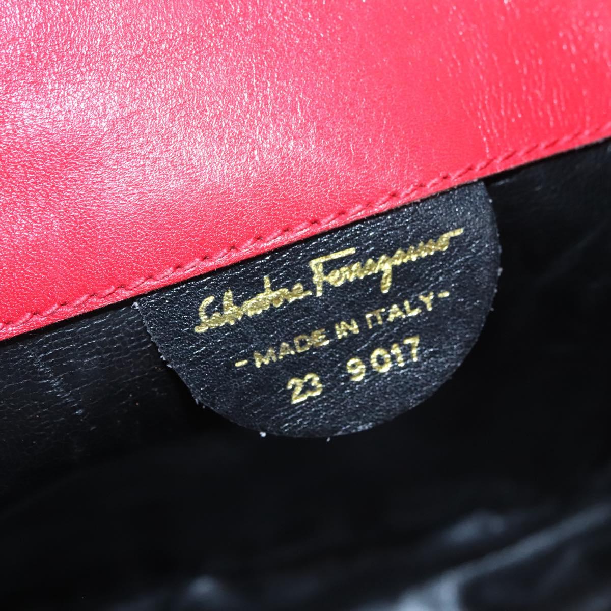 Salvatore Ferragamo Gancini Waist bag Leather Red Auth 115429