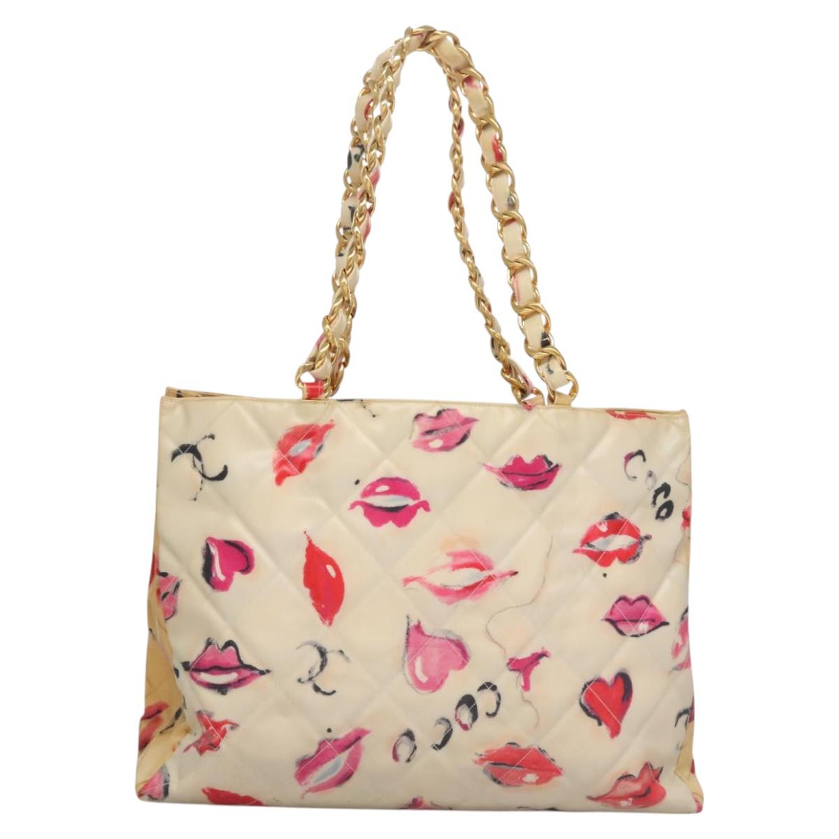 CHANEL Matelasse Chain Lip Tote Bag Enamel Beige CC Auth 115470A