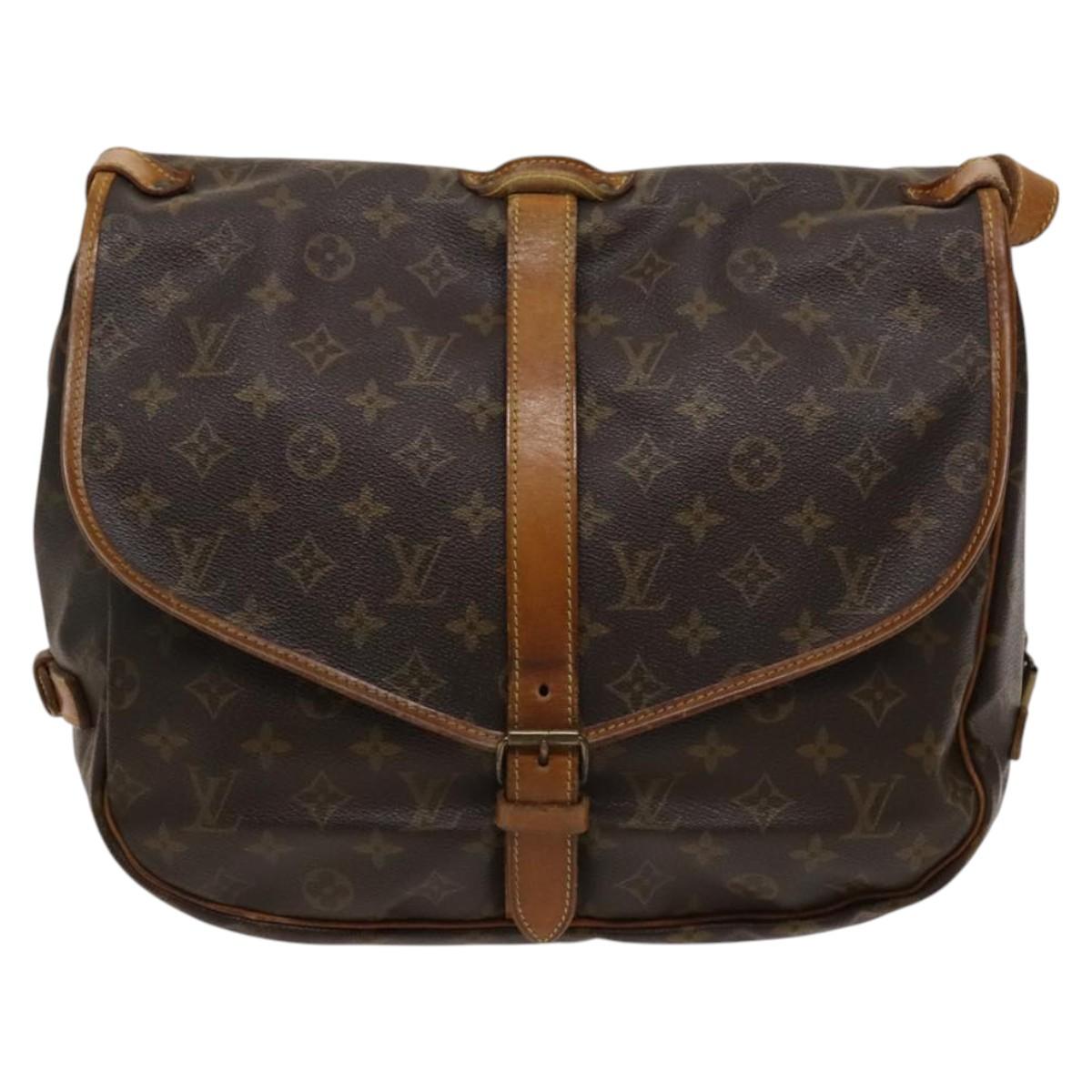 LOUIS VUITTON Monogram Saumur 35 Shoulder Bag M42254 LV Auth 116447