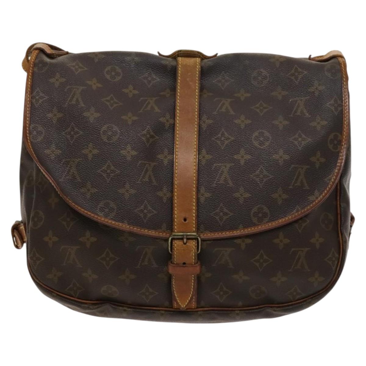 LOUIS VUITTON Monogram Saumur 35 Shoulder Bag M42254 LV Auth 116447