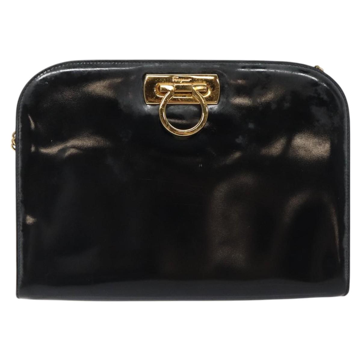 Salvatore Ferragamo Gancini Chain Shoulder Bag Patent leather Black Auth 116524