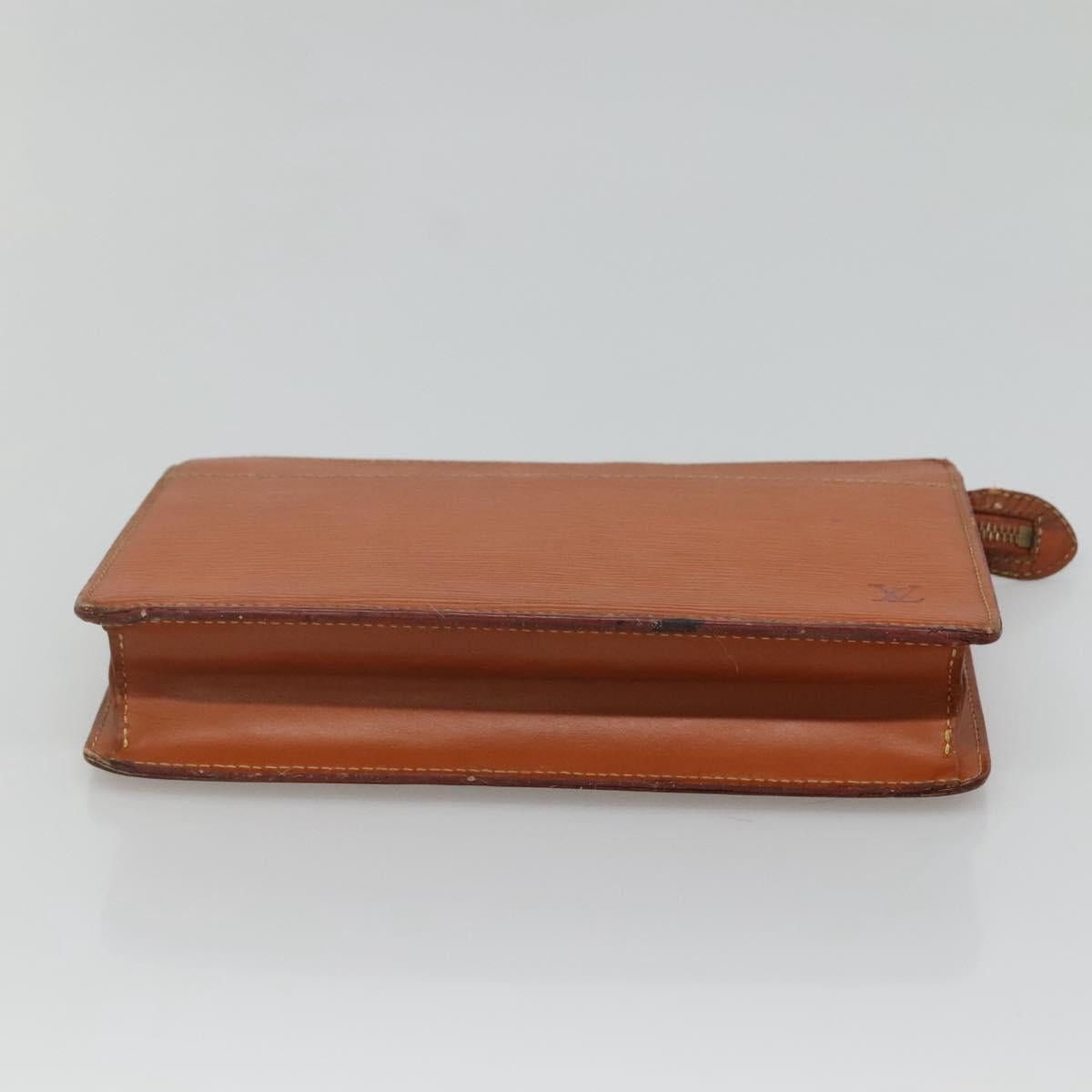 LOUIS VUITTON Epi Pochette Homme Clutch Bag Zipangu Gold M52528 LV Auth 116908