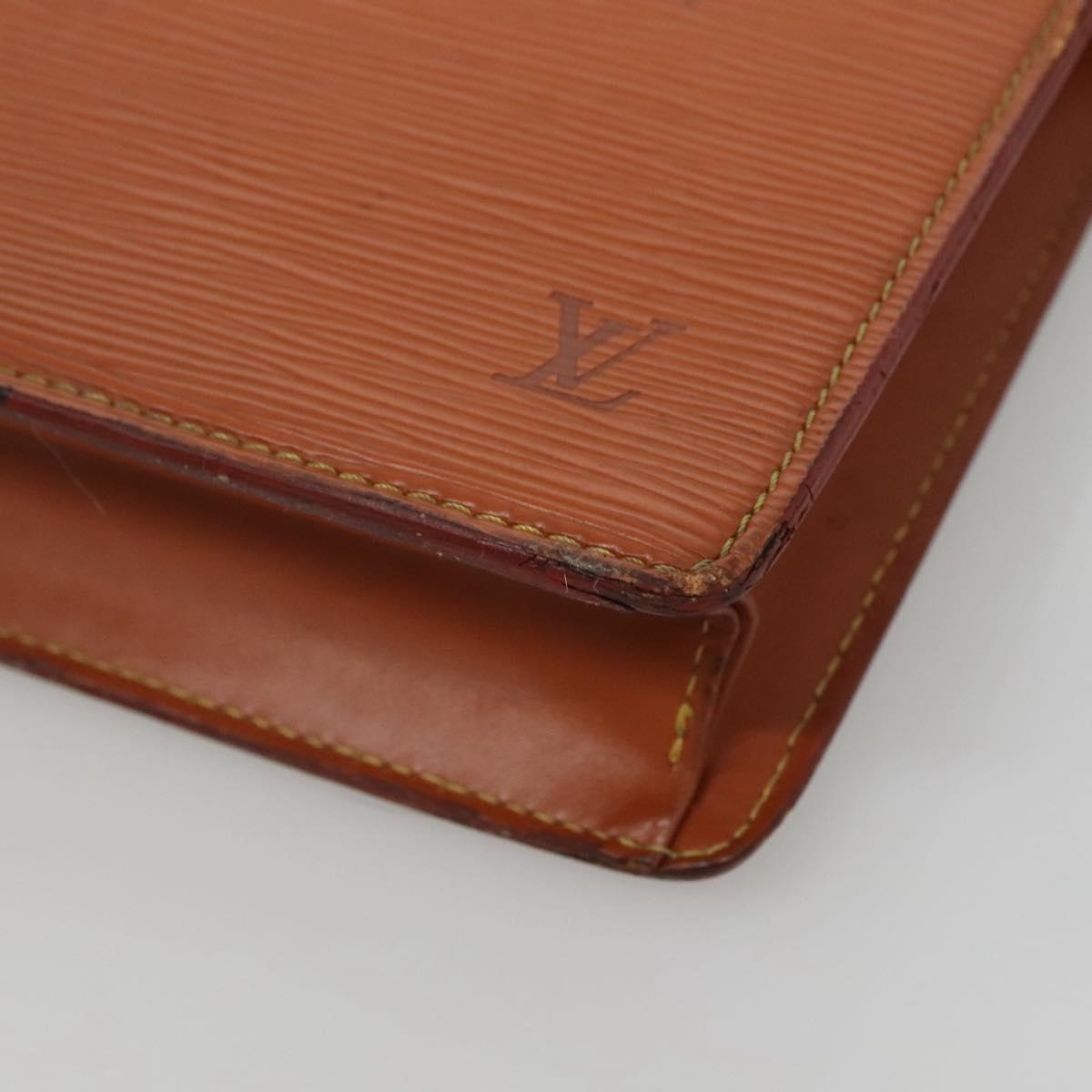 LOUIS VUITTON Epi Pochette Homme Clutch Bag Zipangu Gold M52528 LV Auth 116908