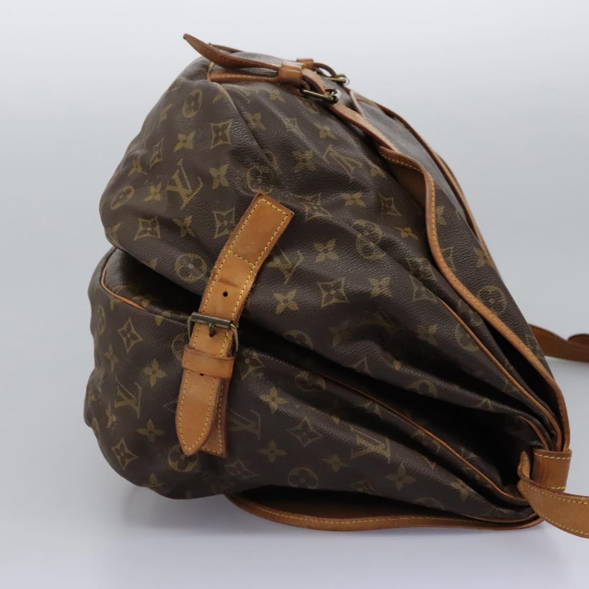 LOUIS VUITTON Monogram Saumur 43 Shoulder Bag M42252 LV Auth 116983