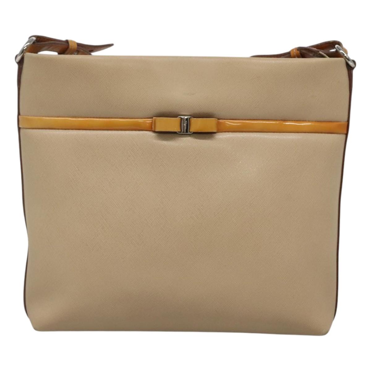 Salvatore Ferragamo Shoulder Bag Leather Beige Silver Auth 118188