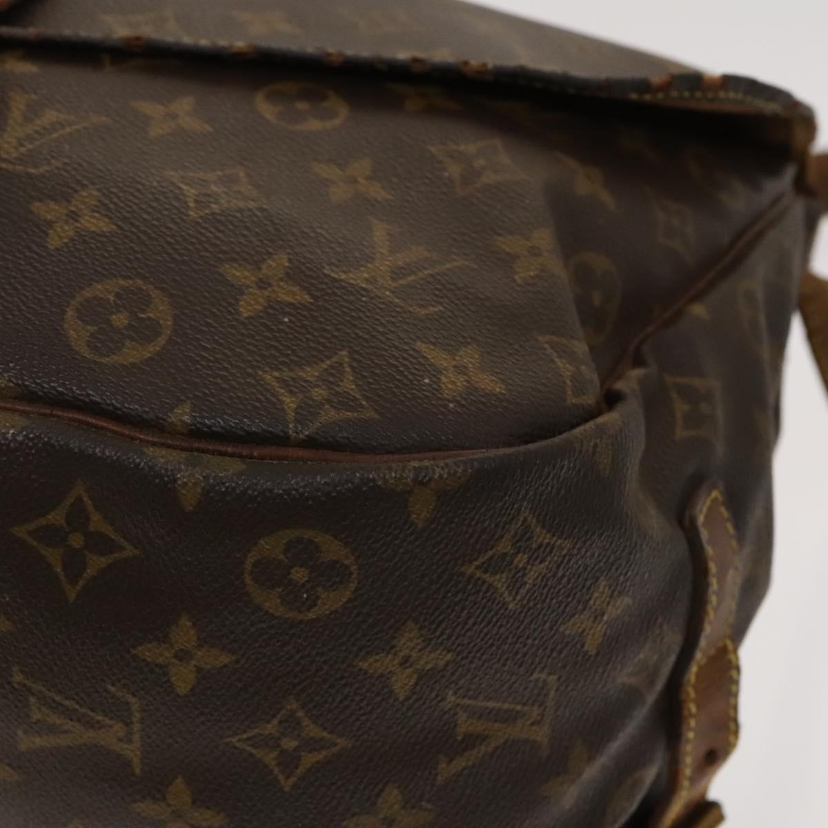 LOUIS VUITTON Monogram Saumur 35 Shoulder Bag M42254 LV Auth 118195