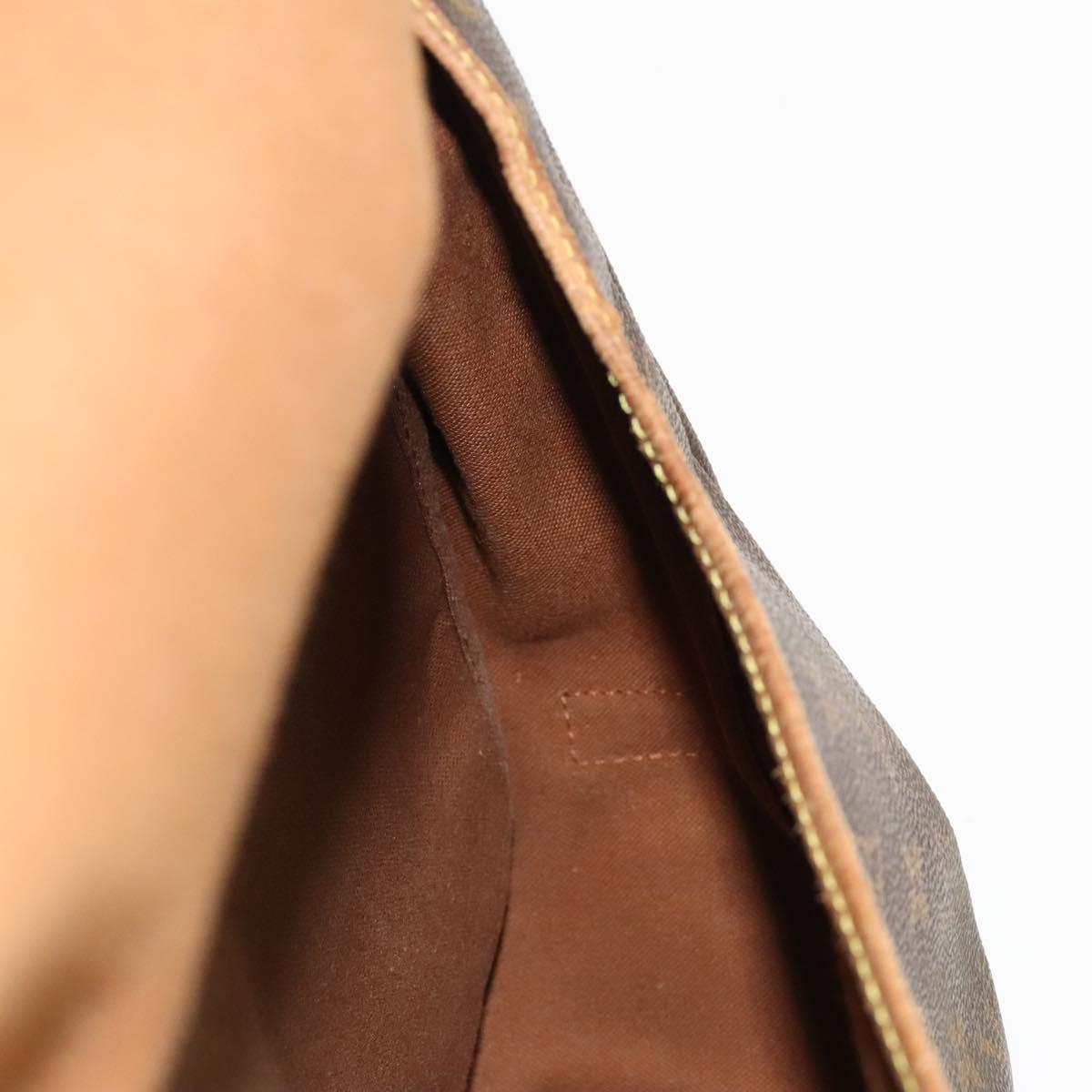 LOUIS VUITTON Monogram Saumur 35 Shoulder Bag M42254 LV Auth 118195