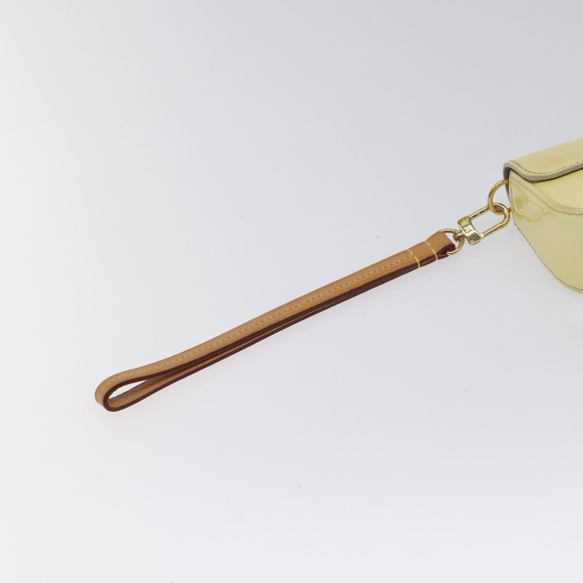 LOUIS VUITTON Vernis Pochette lagoon Glasses Case Perle M91801 LV Auth 118256