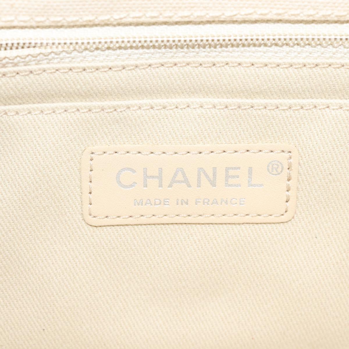 CHANEL Cruise Line Matelasse Clutch Bag Cream Silver CC Auth 118381