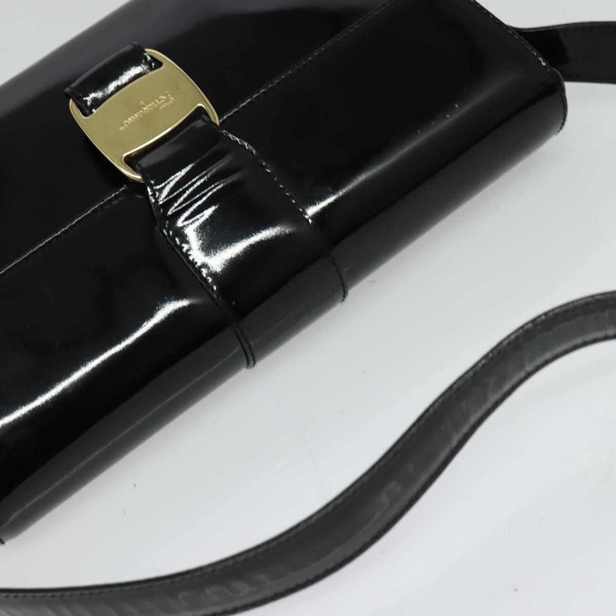 Salvatore Ferragamo Gancini Shoulder Bag Leather Black Gold Auth 118764