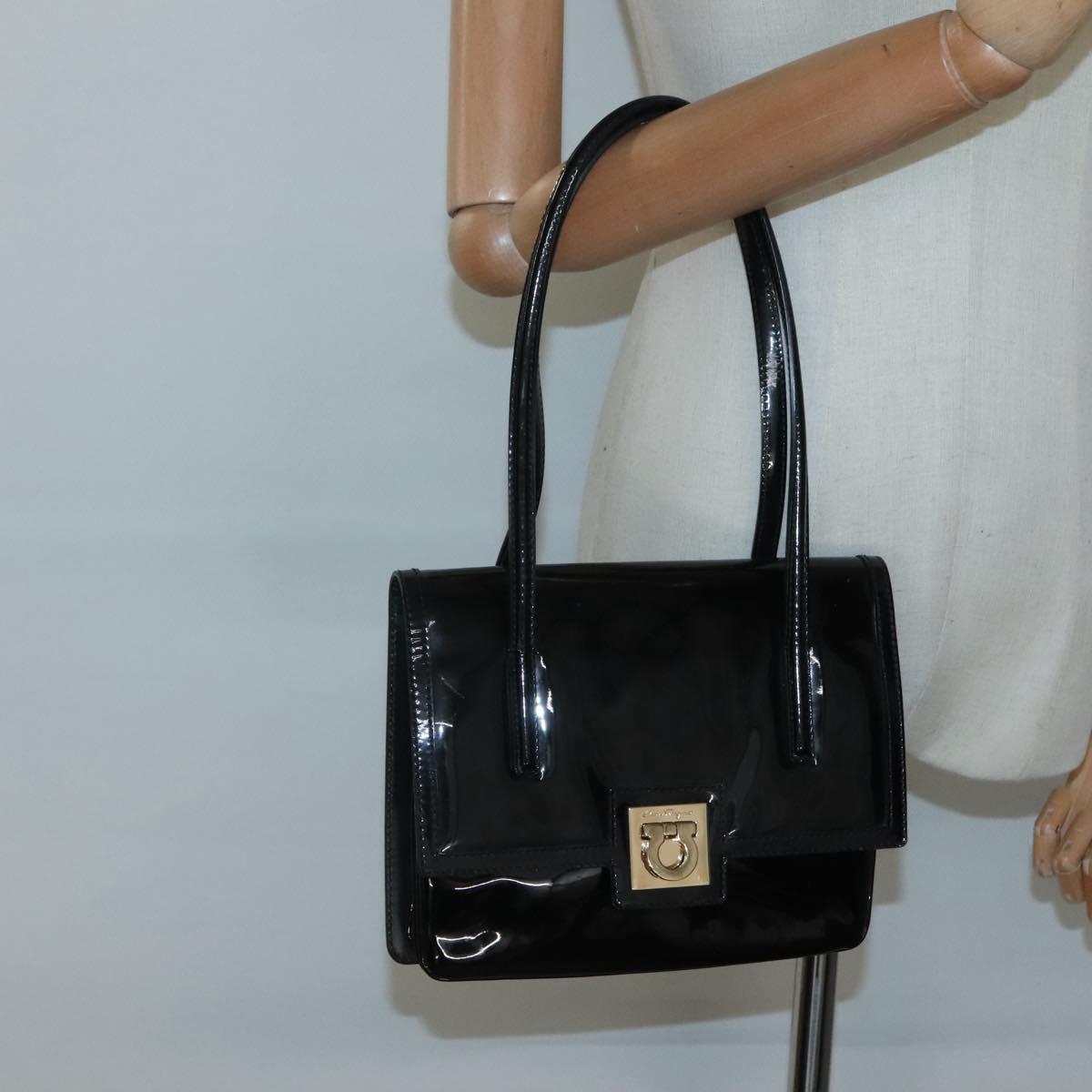 Salvatore Ferragamo Gancini Hand Bag Patent leather Black Gold Auth 118783