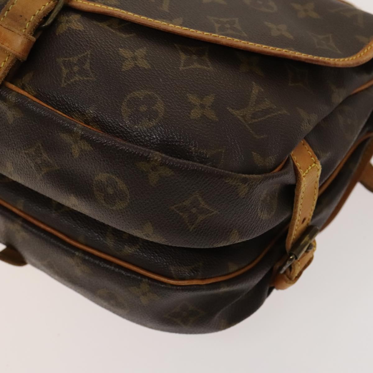 LOUIS VUITTON Monogram Saumur 30 Shoulder Bag M42256 LV Auth 118837