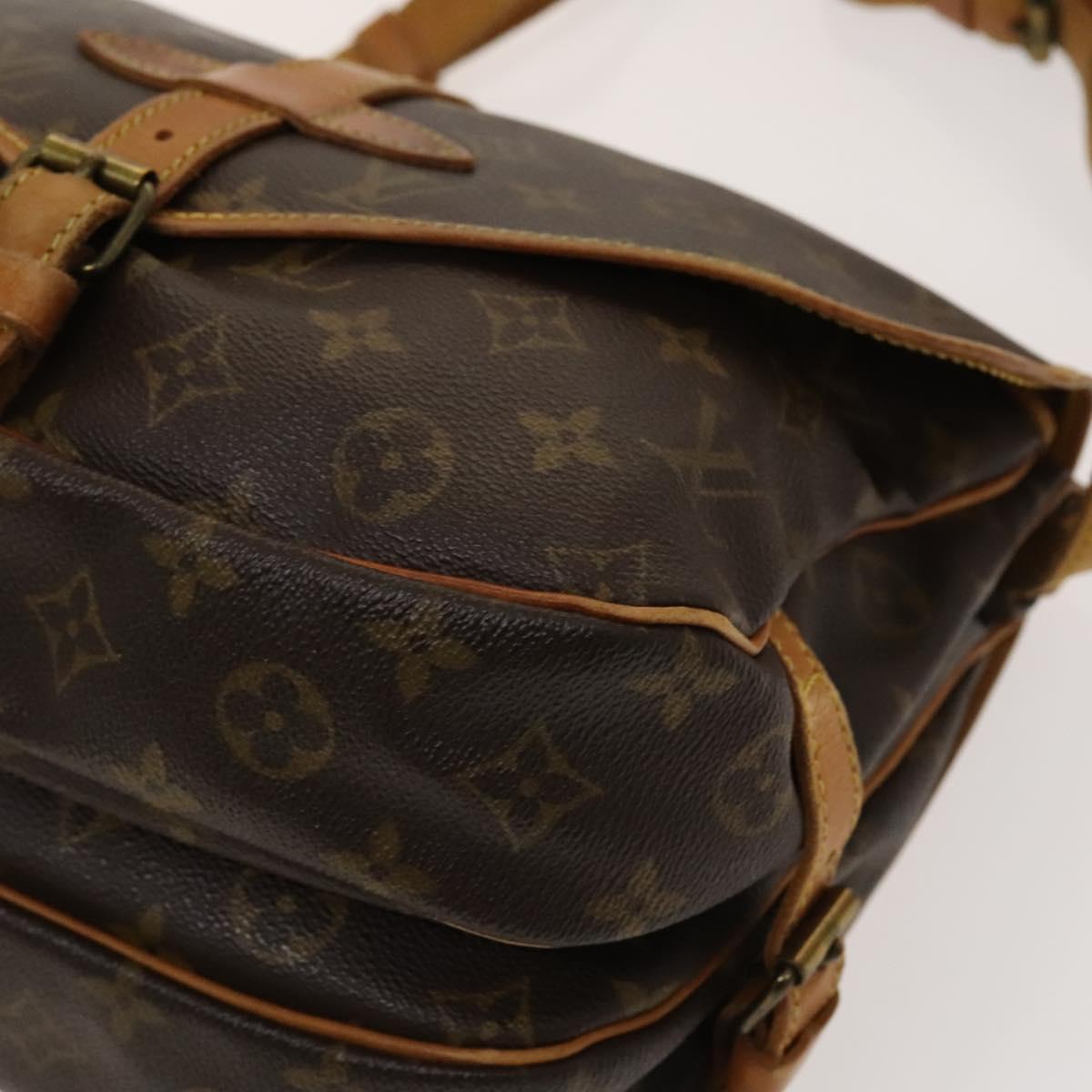 LOUIS VUITTON Monogram Saumur 30 Shoulder Bag M42256 LV Auth 118837