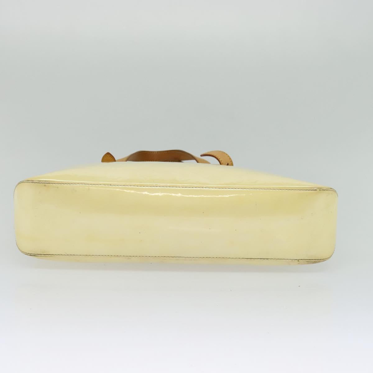 LOUIS VUITTON Monogram Vernis Brentwood Shoulder Bag Perle M91512 LV Auth 119439