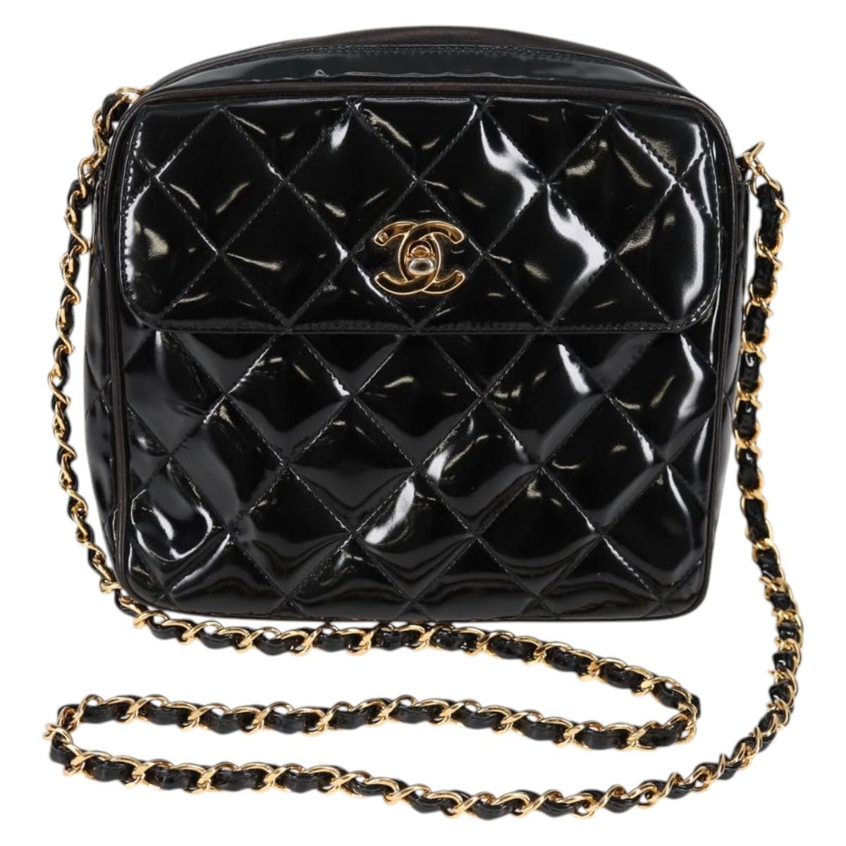 CHANEL Matelasse Chain Shoulder Bag Patent leather Black Gold CC Auth 119551