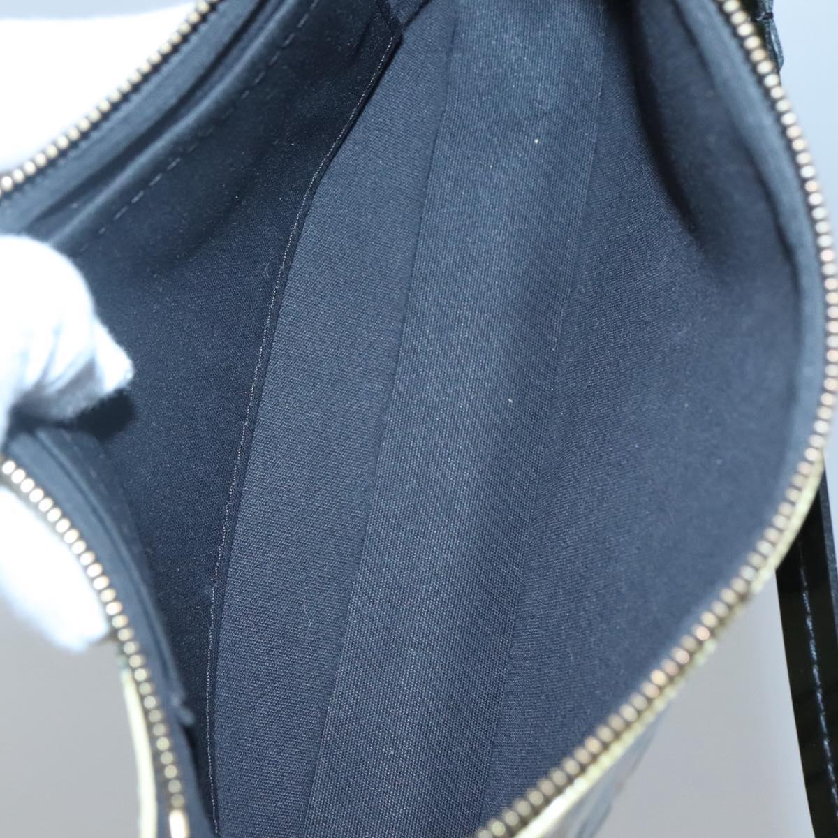 LOUIS VUITTON Vernis sticker Pochette Accessoires Pouch White M90928 Auth 120036