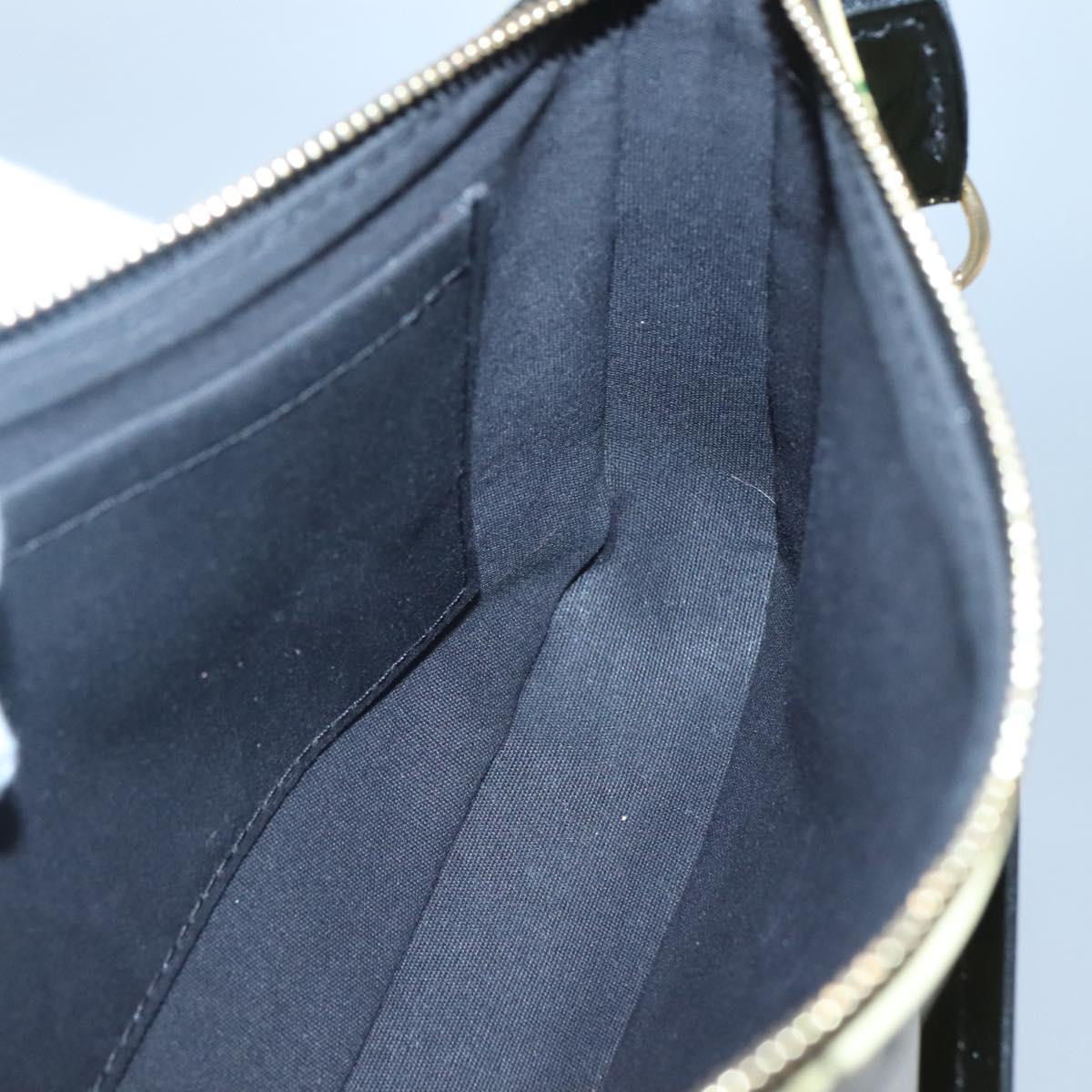 LOUIS VUITTON Vernis sticker Pochette Accessoires Pouch White M90928 Auth 120036