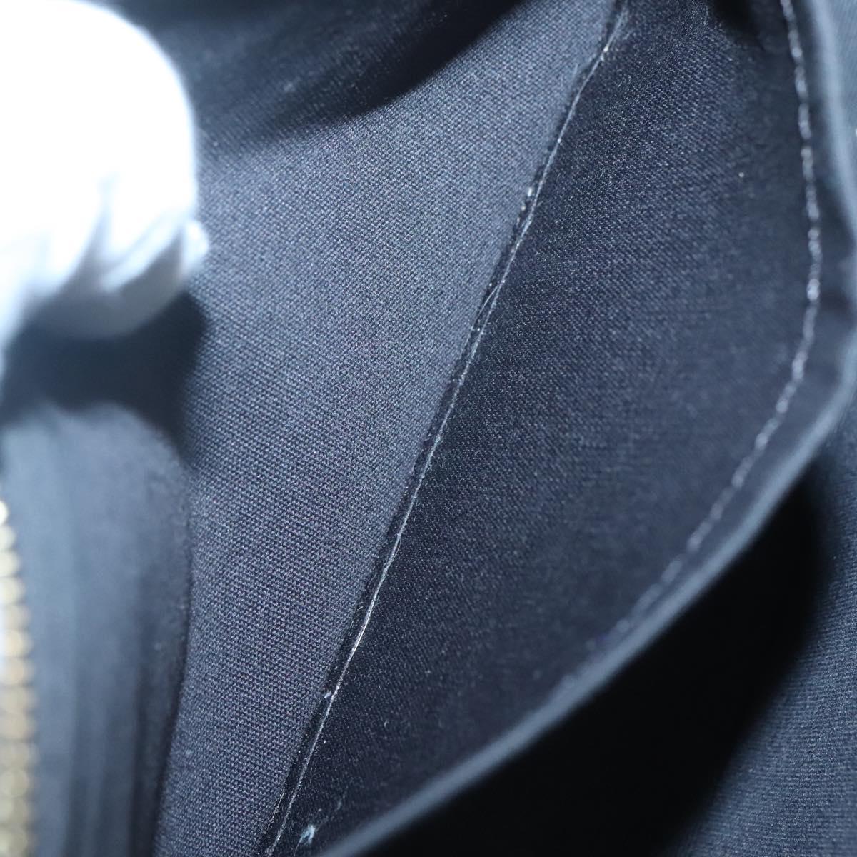 LOUIS VUITTON Vernis sticker Pochette Accessoires Pouch White M90928 Auth 120036