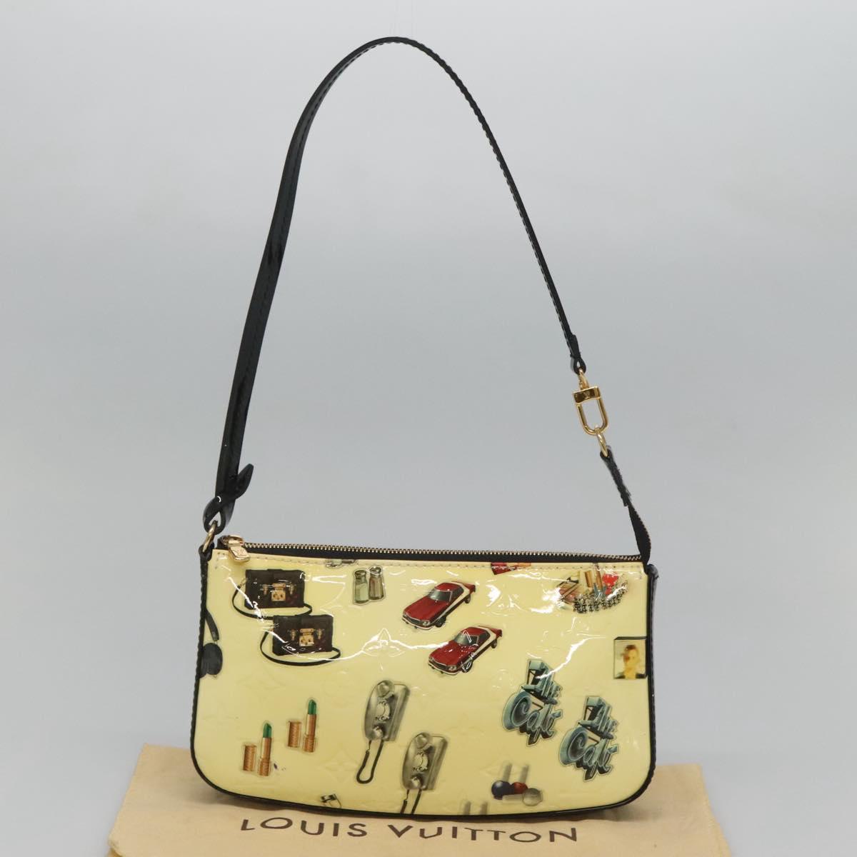 LOUIS VUITTON Vernis sticker Pochette Accessoires Pouch White M90928 Auth 120036