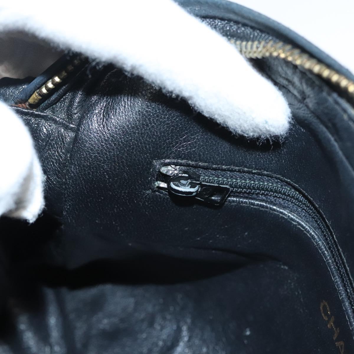 CHANEL Matelasse Chain Shoulder Bag Canvas White Black CC Auth 120186