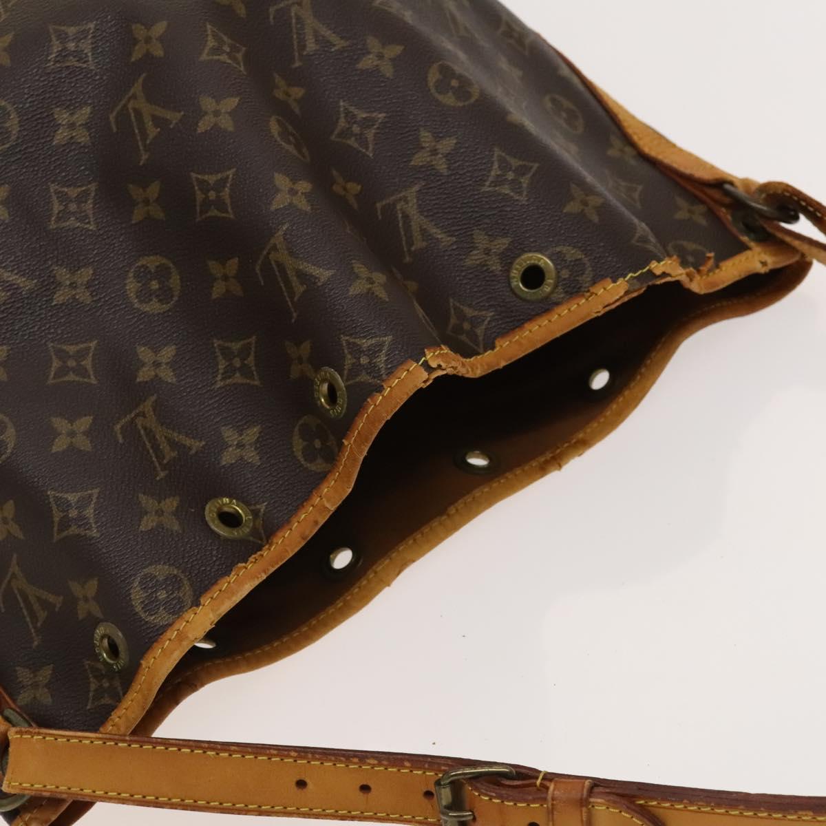 LOUIS VUITTON Monogram Noe Shoulder Bag M42224 LV Auth 120286