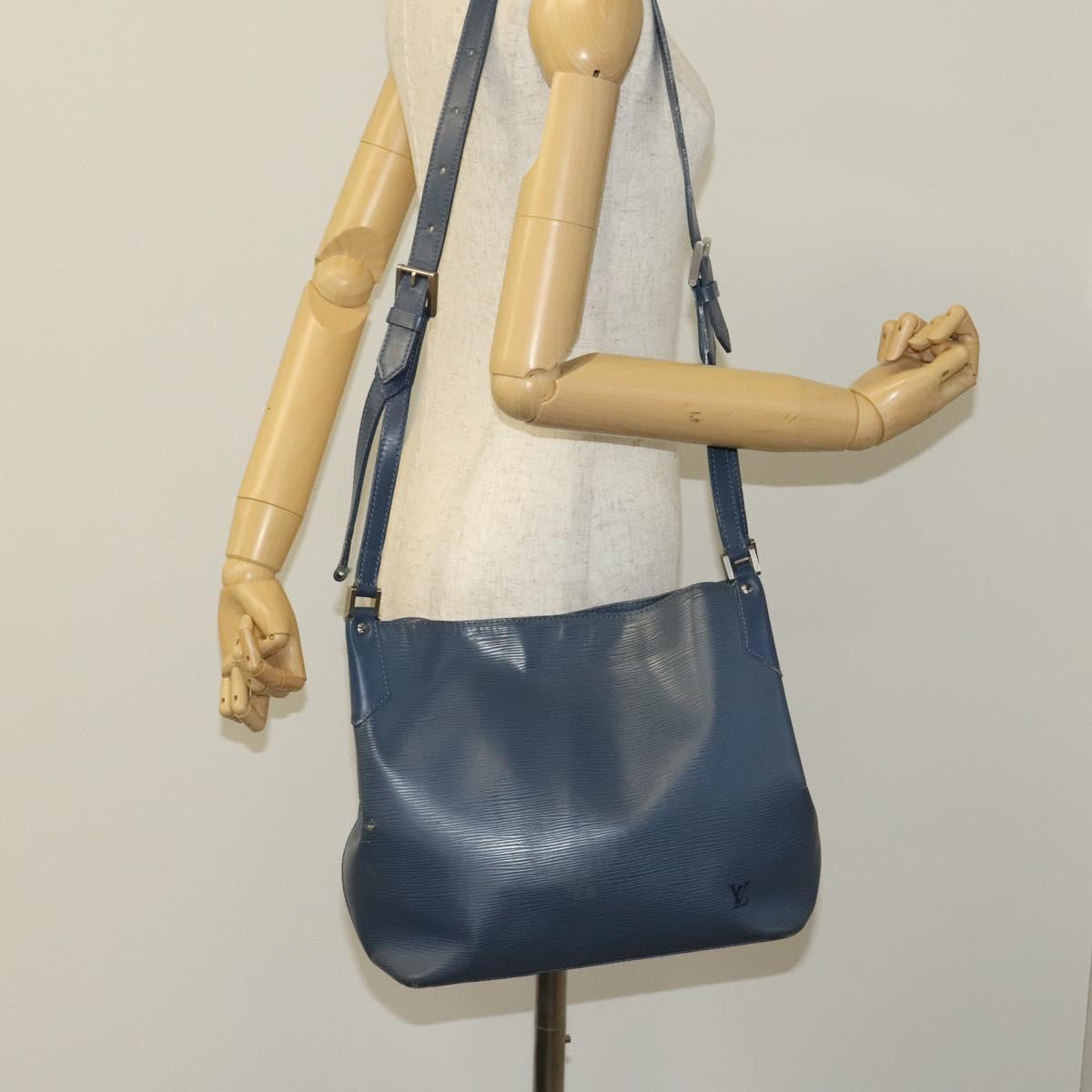 LOUIS VUITTON Epi Mandala GM Shoulder Bag Myrtille M5892G LV Auth 120549