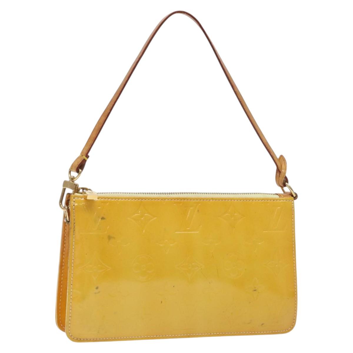 LOUIS VUITTON Vernis Lexington Accessory Pouch Lime Yellow M91058 Auth 120744