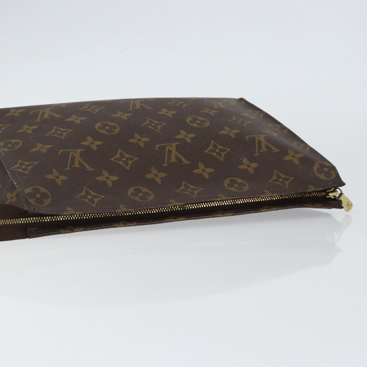 LOUIS VUITTON Monogram Poche Toilette 26 Pouch M47542 LV Auth 121315