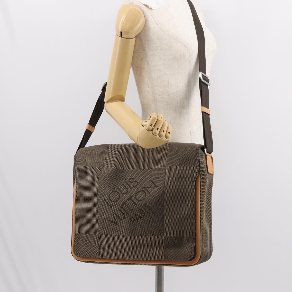 LOUIS VUITTON Damier Geant Petite Message Shoulder Bag Tail M93617 Auth 121397V