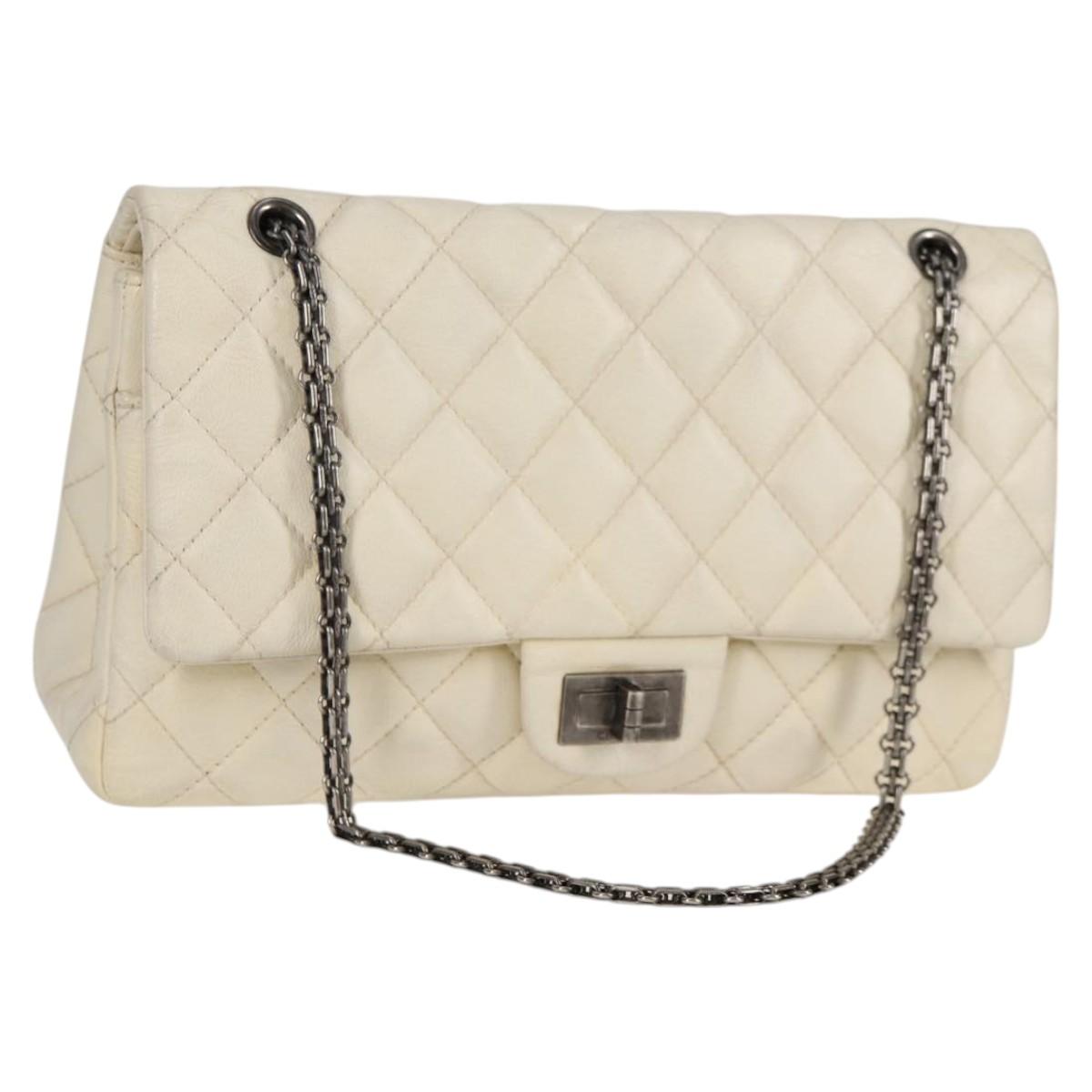 CHANEL Matelasse 30 2.25 Chain Shoulder Bag Caviar Skin White CC Auth 121441