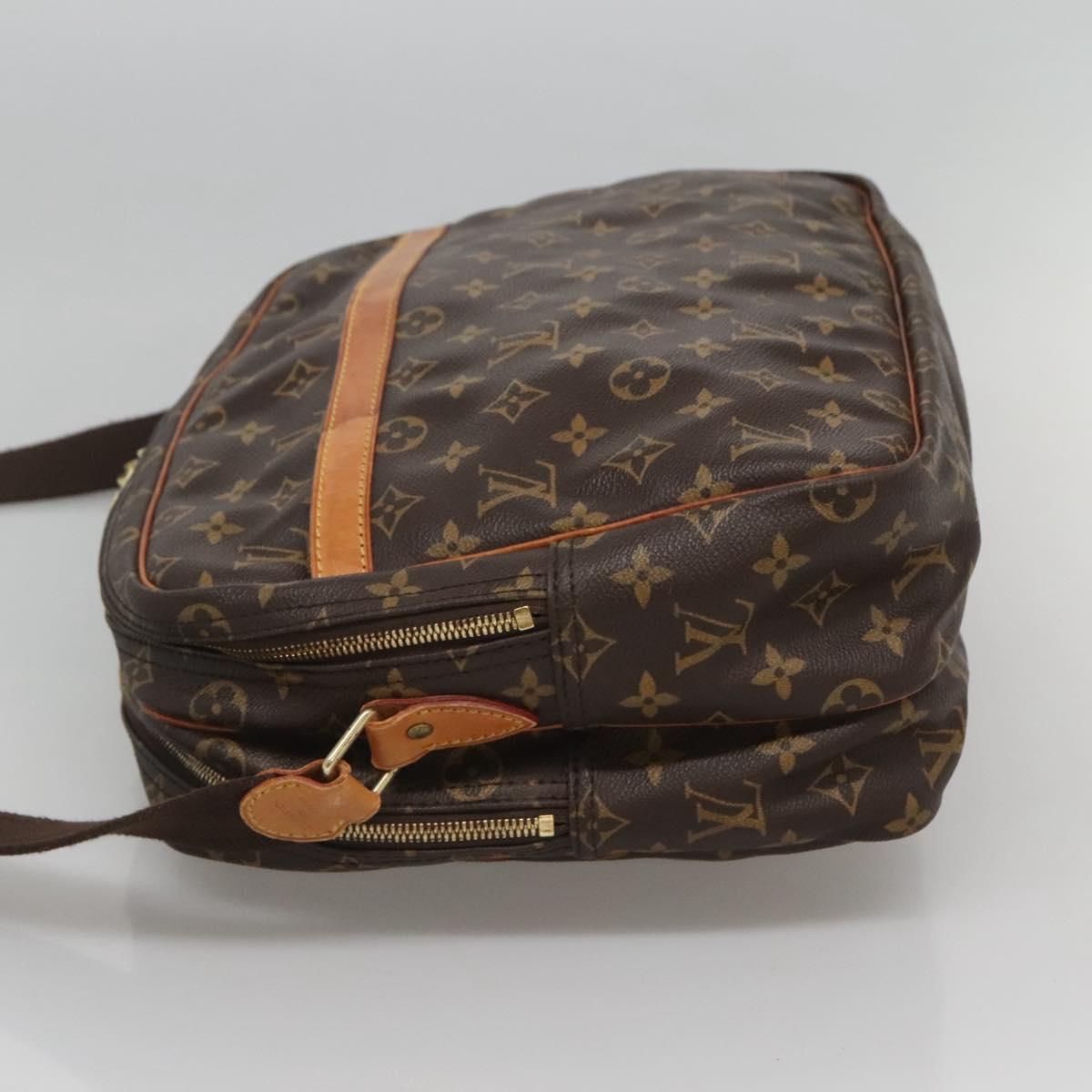 LOUIS VUITTON Monogram Reporter GM Shoulder Bag M45252 LV Auth 121533